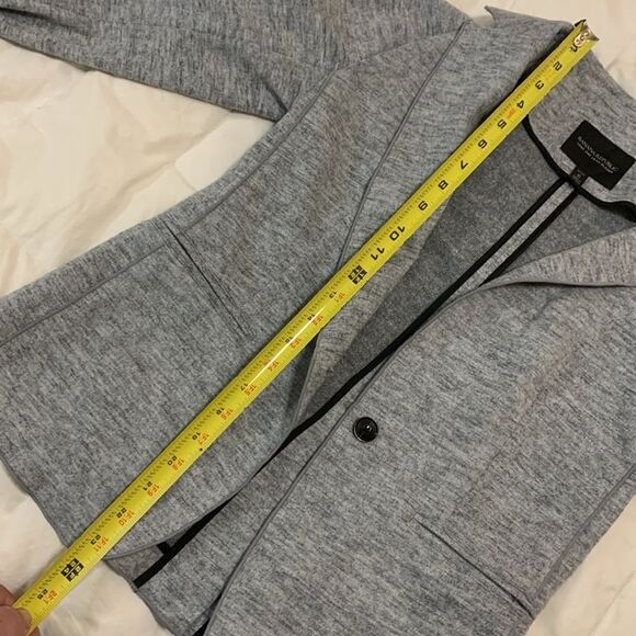 BANANA REPUBLIC, blazer, size 6, great condition, wool blend - Picture 9 of 12